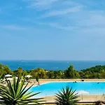 Studio-terrasse Avec Vue Mer-clim-parking-draps Inclus Apartmán *