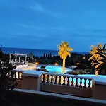 Studio-terrasse Avec Vue Mer-clim-parking-draps Inclus * Saint-Raphaël