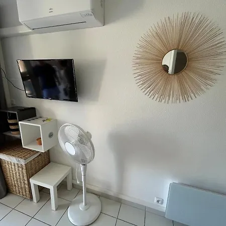 Studio-terrasse Avec Vue Mer-clim-parking-draps Inclus شقة Saint-Raphaël